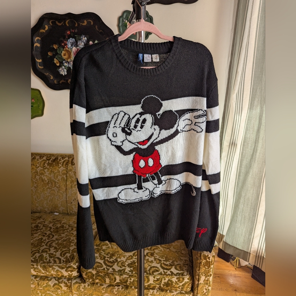 Disney Divided Mickey Mouse Black & white Striped Sweater Size Large